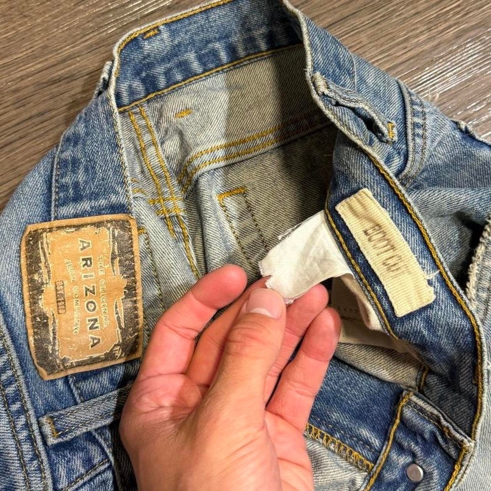 Vintage Y2K baggy bootcut fit Arizona blue distressed faded jeans Size 32x32 - Picture 3 of 8